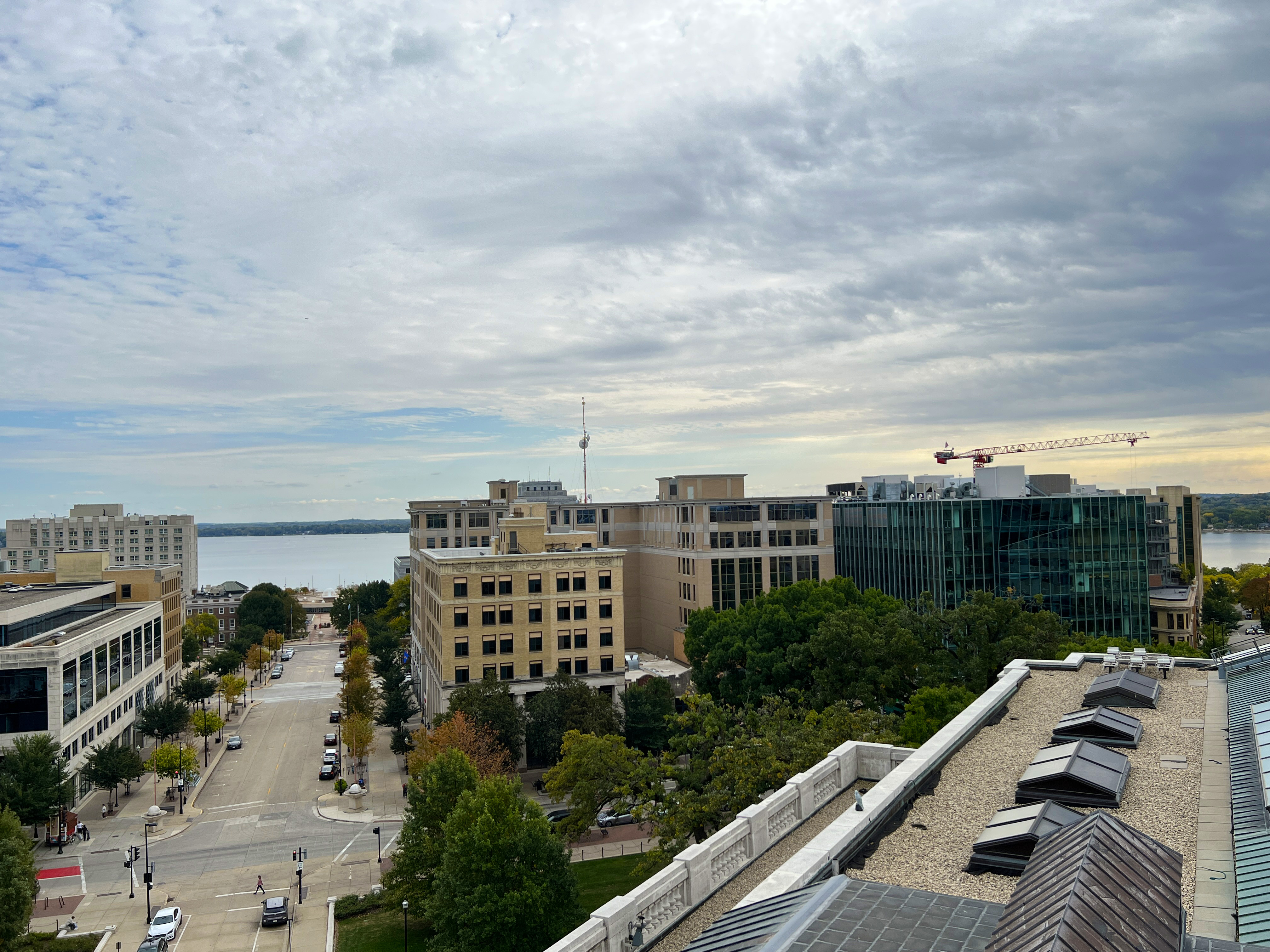 Panoramic views of the lakes, and downtown, at The Wisconsin State Capitol 