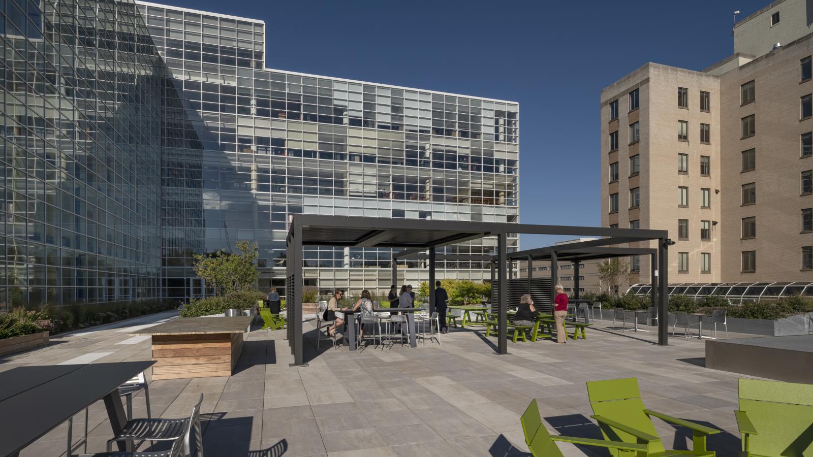Private rooftop terrace with direct Capitol view for tenants at US Bank Plaza