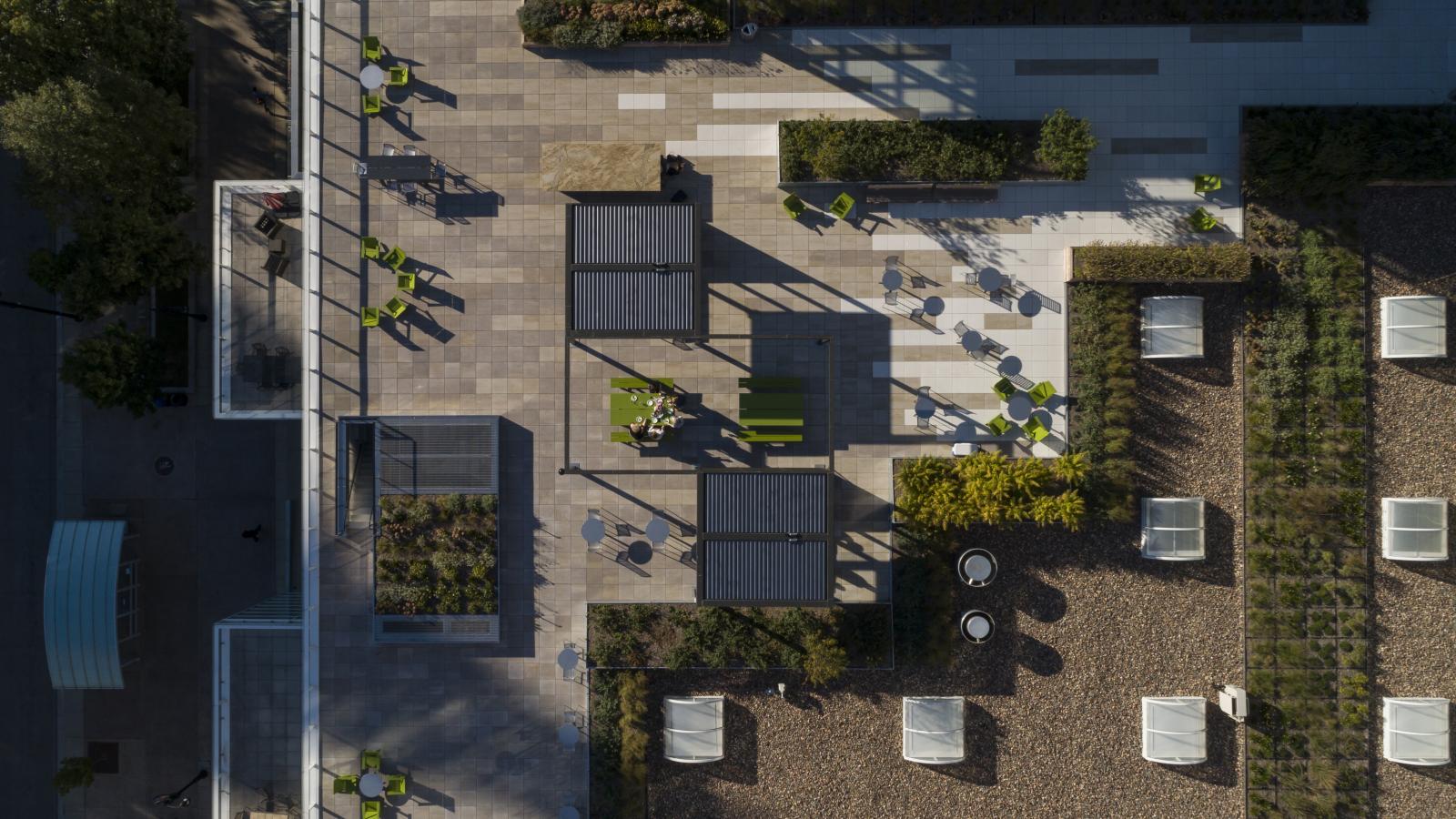 Private rooftop terrace with direct Capitol view for tenants at US Bank Plaza