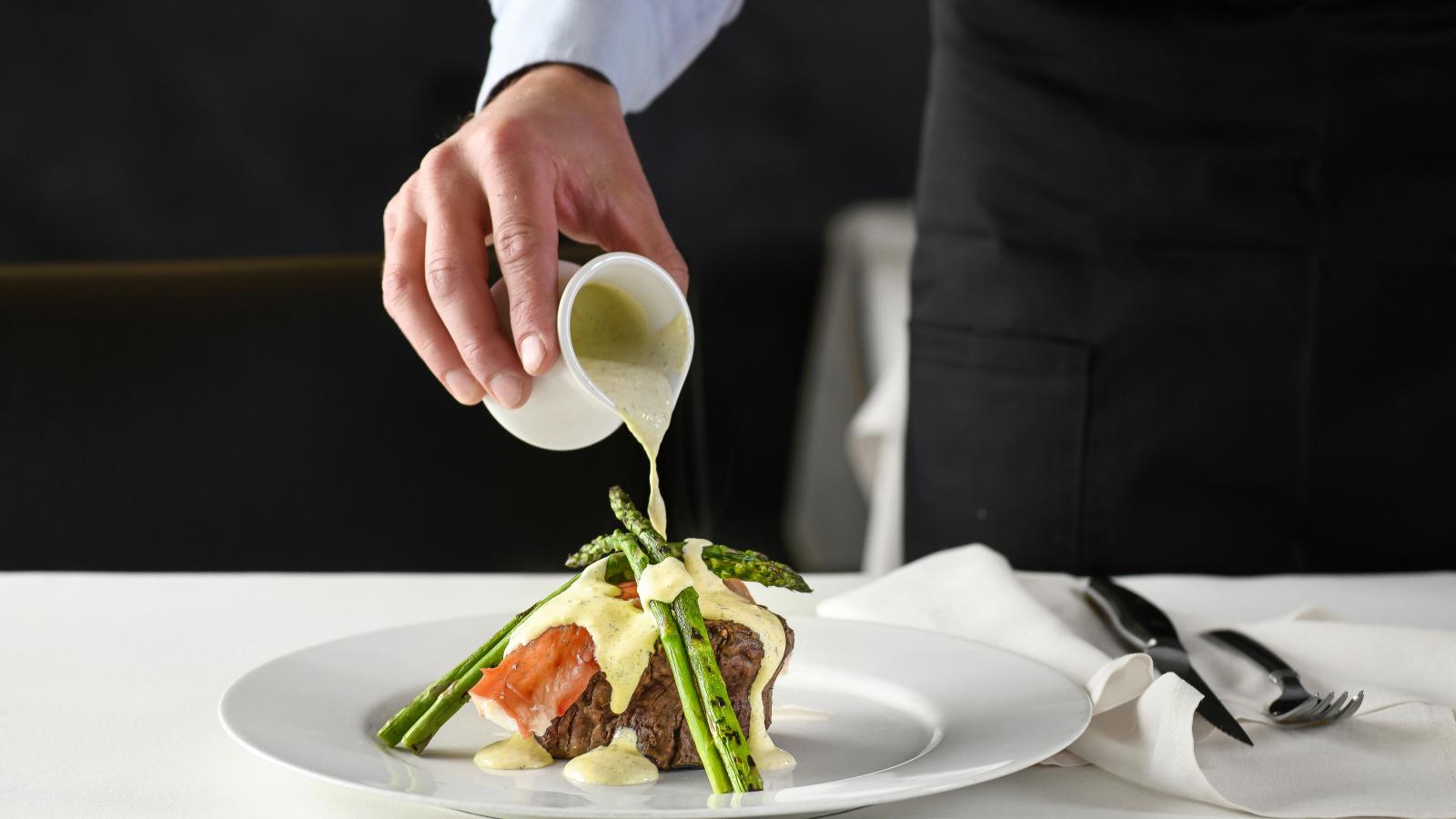 Resident Benefits - Johnny Delmonico's 